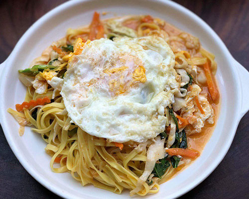 Muslim Food, Halal Food, Muslim Family Kitchen